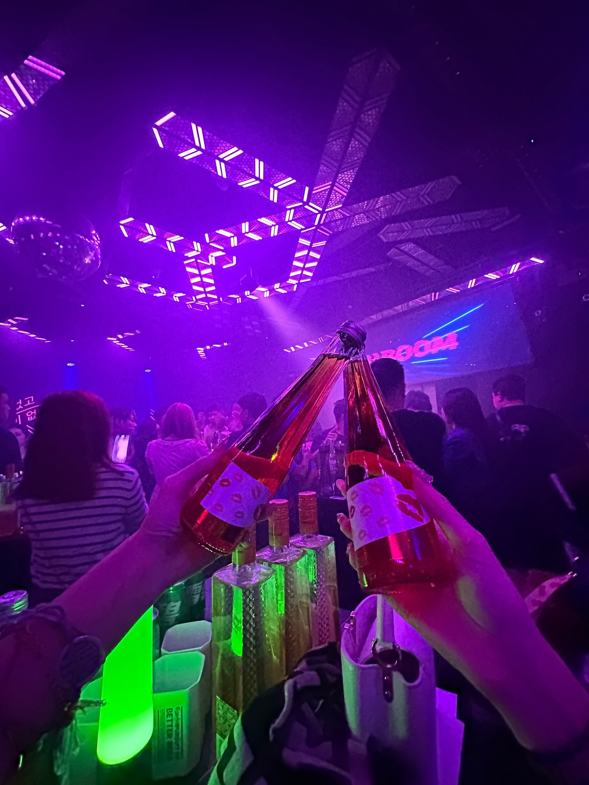 重庆商务ktv中低端区别解析-大渡口区ktv预订